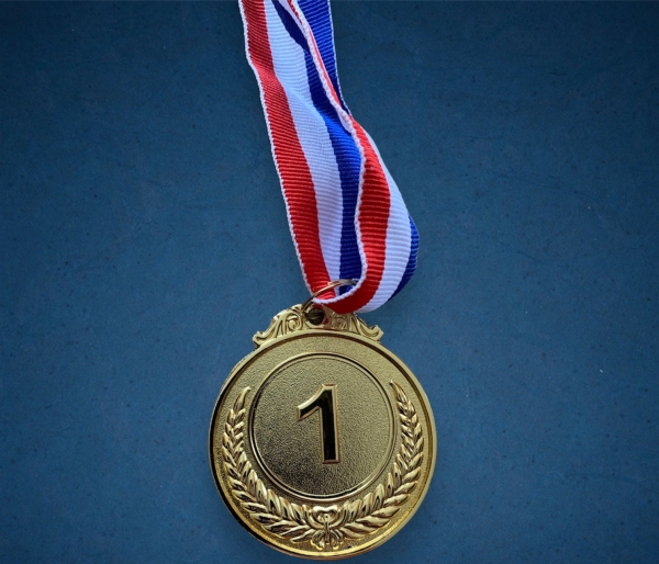 Medaille aus Metall Platz Nr. 1 (Gold)